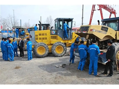 挖機(jī)的技能培訓(xùn)